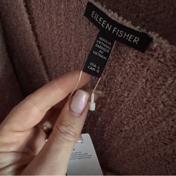 NWT EILEEN FISHER Organic Cotton V-Neck Sweater Color Powder Sz L - Picture 8 of 8